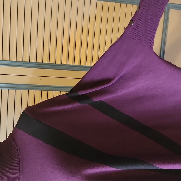 Alfani Women's Purple and Black Turtleneck Sweater - Picture 7 of 11